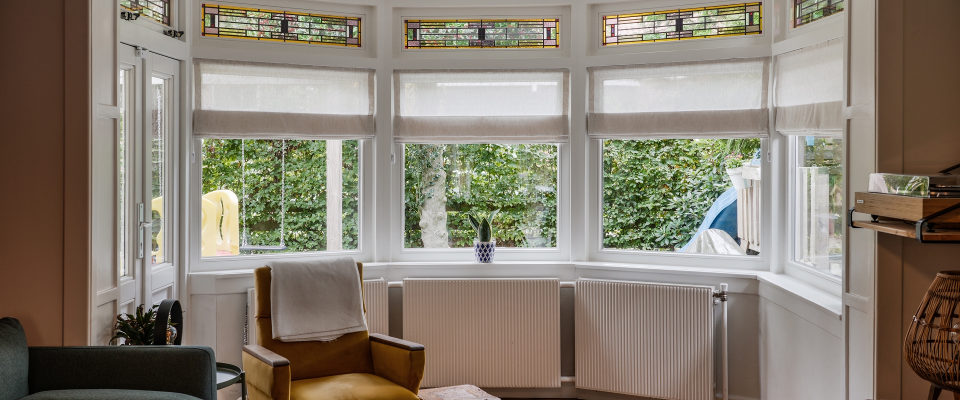 Erker van vernieuwde woonkamer in woonhuis Bilthoven.